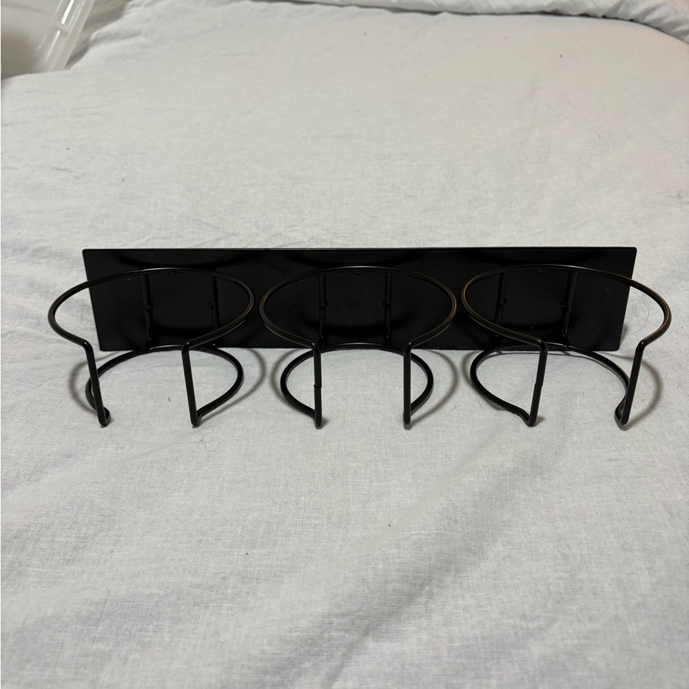 Magnetic Stanley cup holder